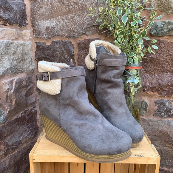 ✨CHEEKS PLATFORM WEDGE FUR TRIM ANKLE BOOTS 8 - Picture 4 of 16